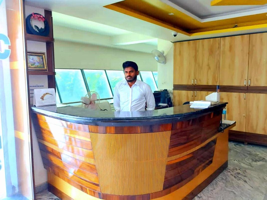 Hotel Sakthi Residency Хосур Экстерьер фото