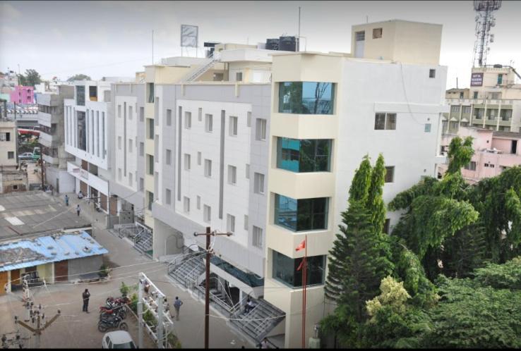 Hotel Sakthi Residency Хосур Экстерьер фото